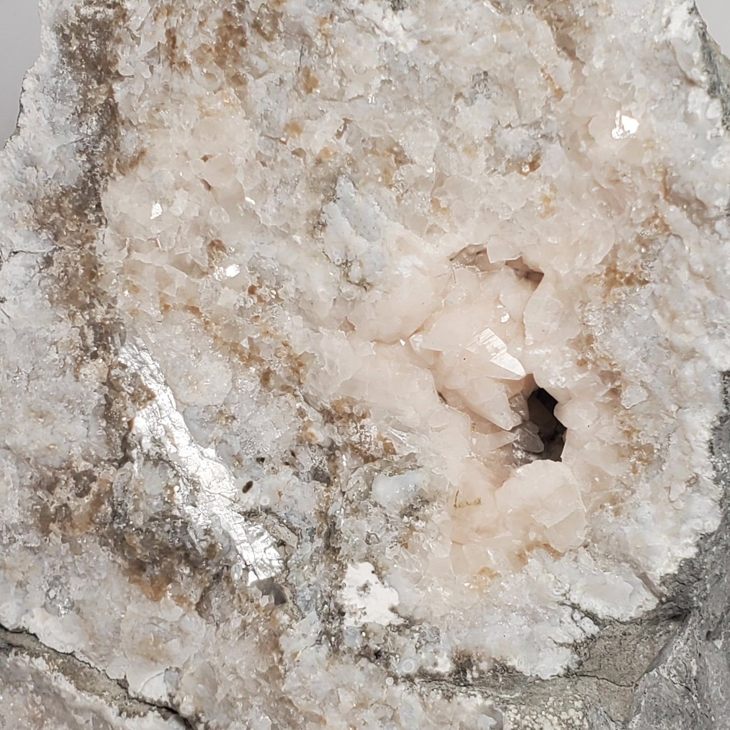 CUT TO STAND DOUBLE FABULOUS KEOKUK GEODE