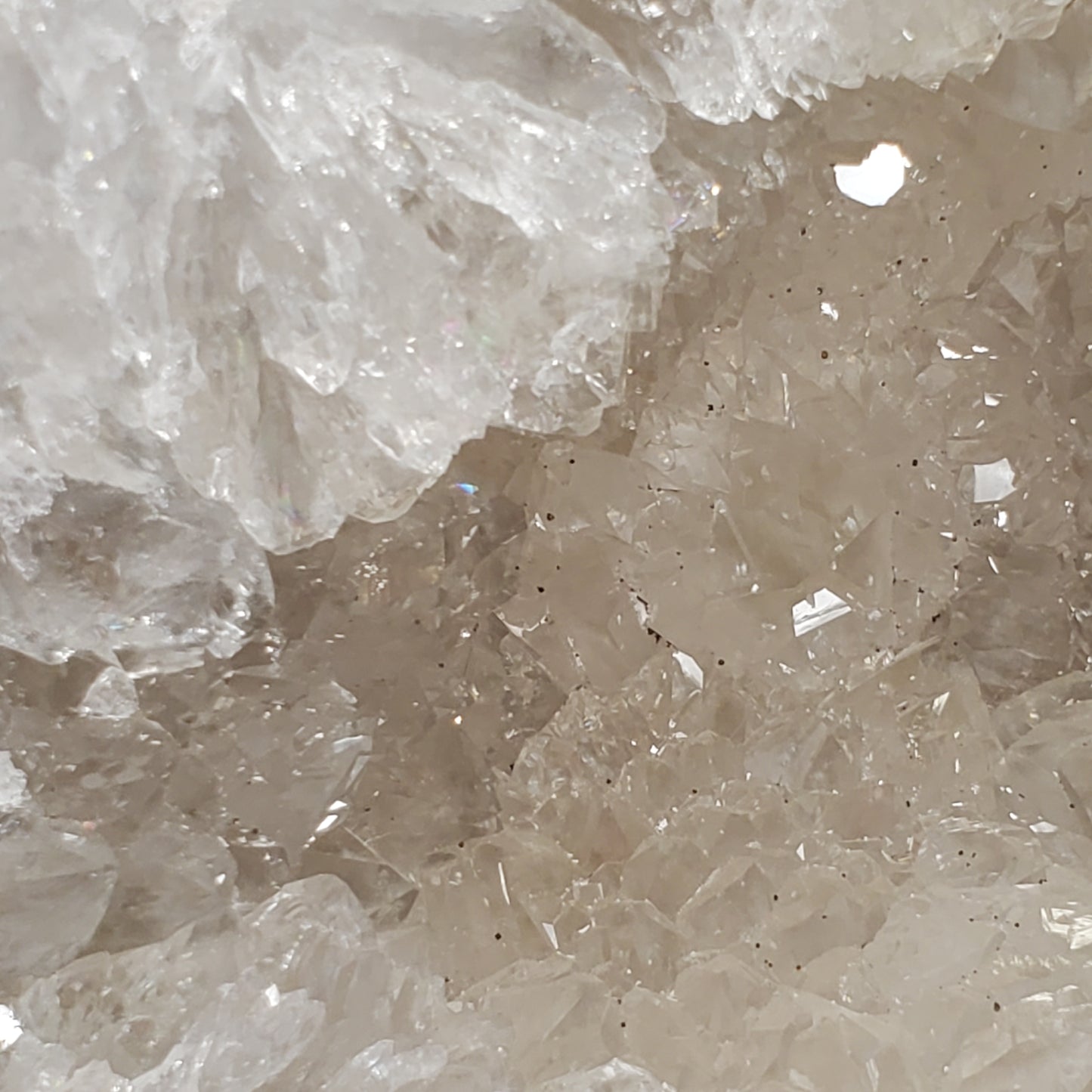 CUT TO STAND FABULOUS KEOKUK GEODE