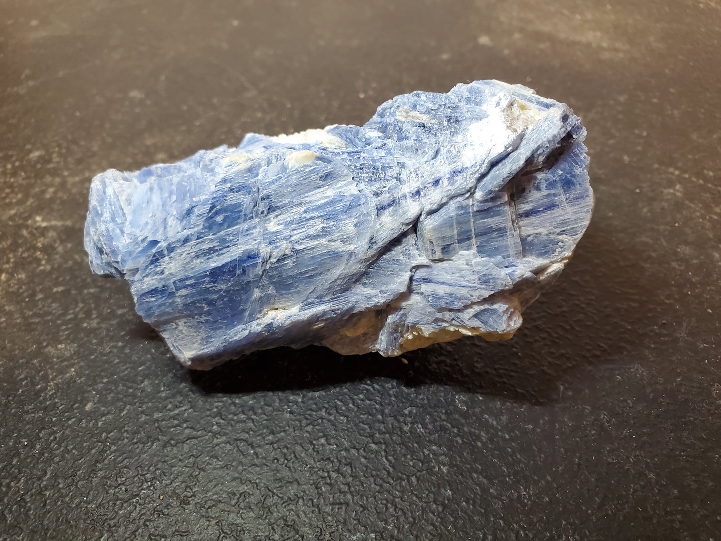 RAW BLUE KYANITE