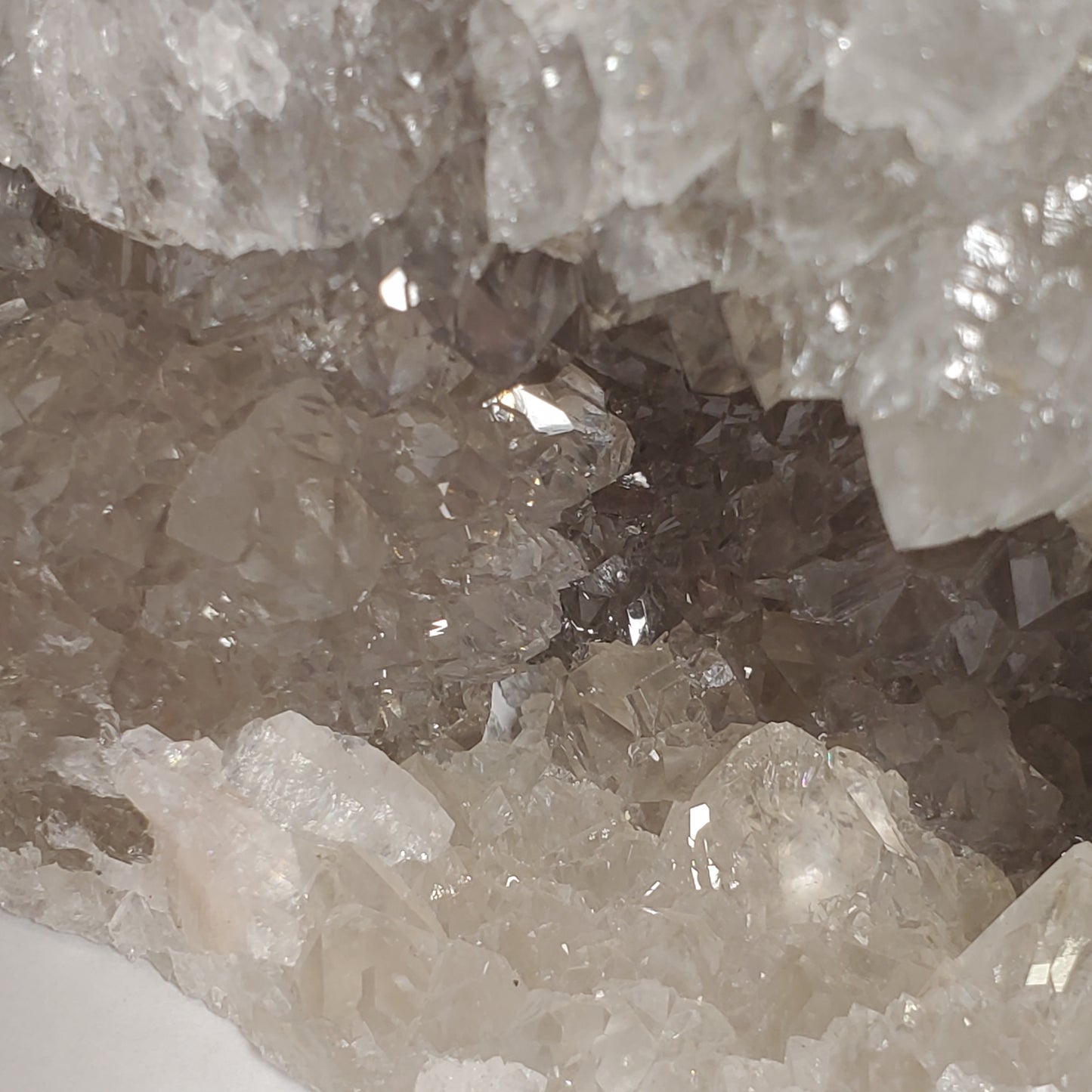 SMOKY QUARTZ CUT TO STAND FABULOUS KEOKUK GEODE