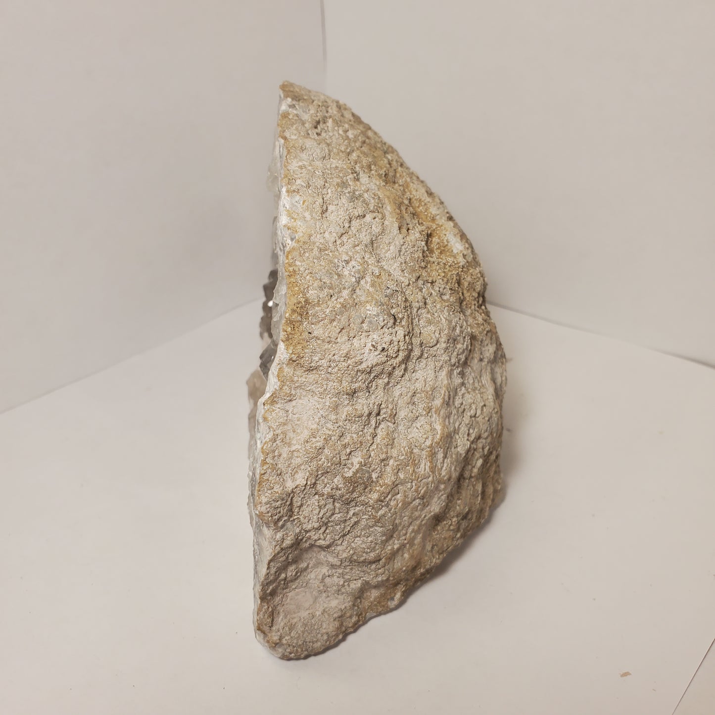 SMOKY QUARTZ CUT TO STAND FABULOUS KEOKUK GEODE