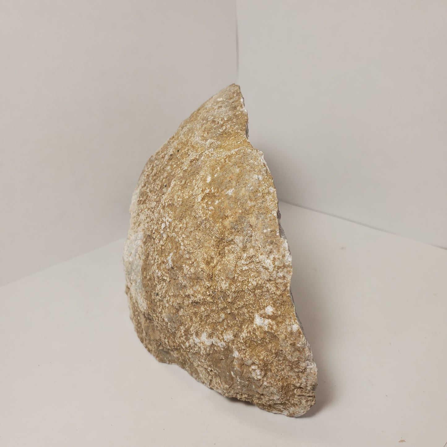 SMOKY QUARTZ CUT TO STAND FABULOUS KEOKUK GEODE