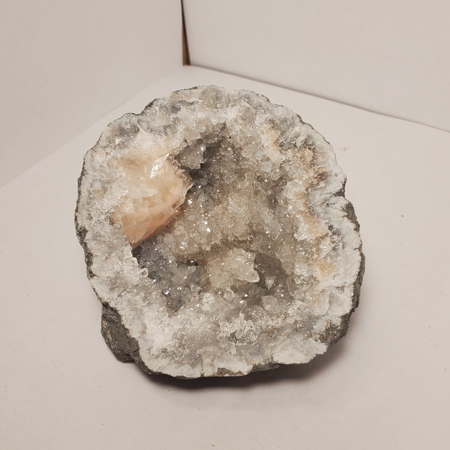 FABULOUS KEOKUK GEODE HALF