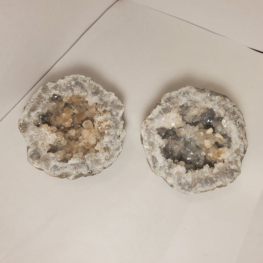 FABULOUS KEOKUK GEODE SET FULL OF CALCITE
