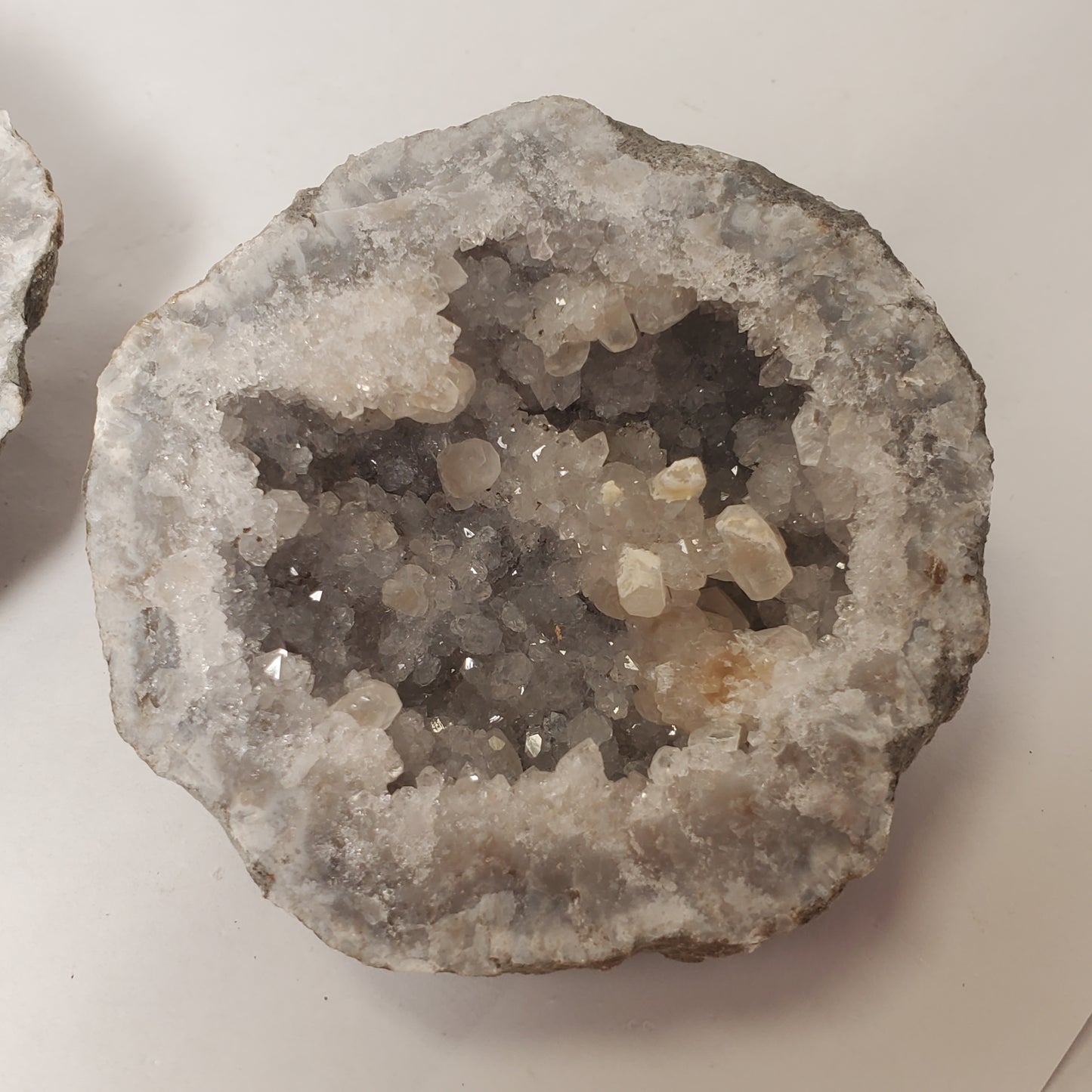 FABULOUS KEOKUK GEODE SET FULL OF CALCITE
