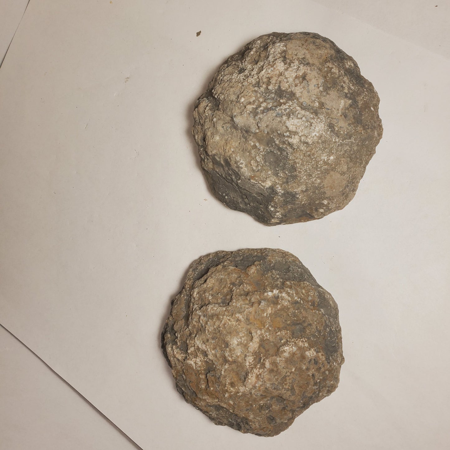 FABULOUS KEOKUK GEODE SET FULL OF CALCITE