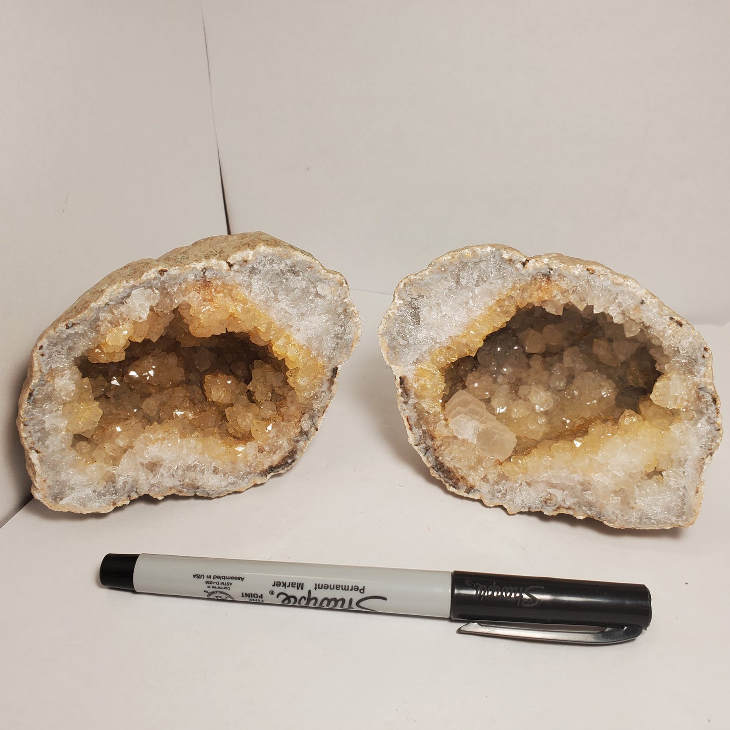 GOLDEN QUARTZ, PAGODA CALCITE FABULOUS KEOKUK GEODE SET