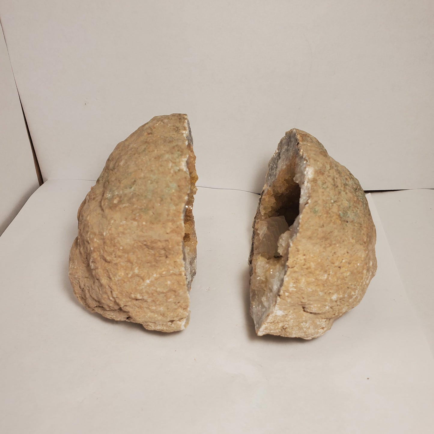 GOLDEN QUARTZ, PAGODA CALCITE FABULOUS KEOKUK GEODE SET