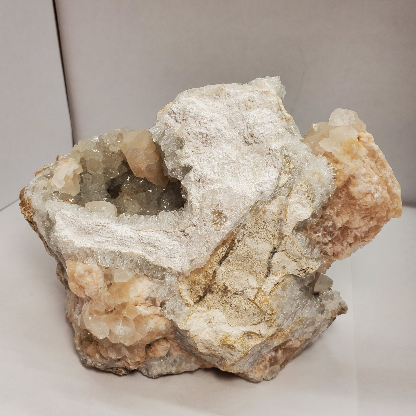 CALCITE QUARTZ CUT TO STAND GEODE CHUNK