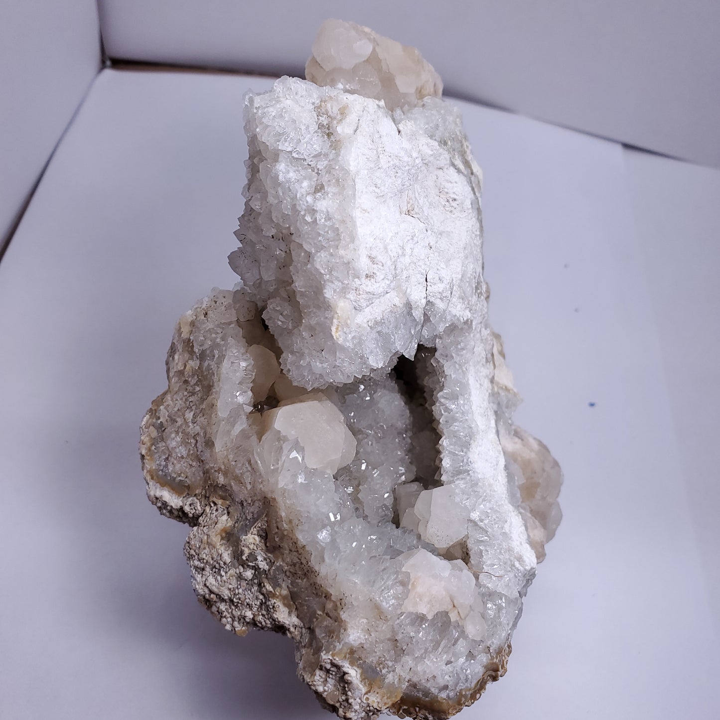 CALCITE QUARTZ CUT TO STAND GEODE CHUNK